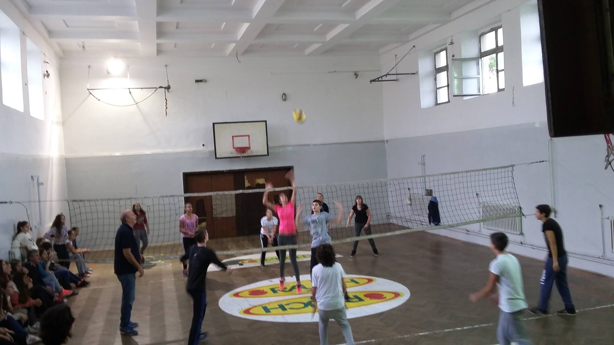 čas-odbojke-osnovna-skola-podgorica-odbojka03