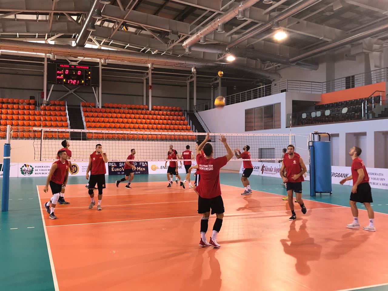 muska seniorska odbojkaska reprezentacija crna gora trening moldavija 2