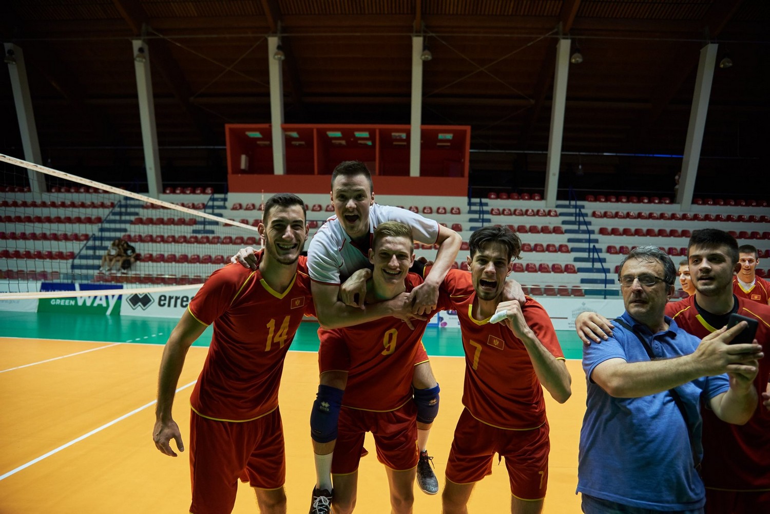 muska juniorska odbojkaska reprezentacija crne gore juniori odbojkasi balkansko prvenstvo tirana prvaci 24