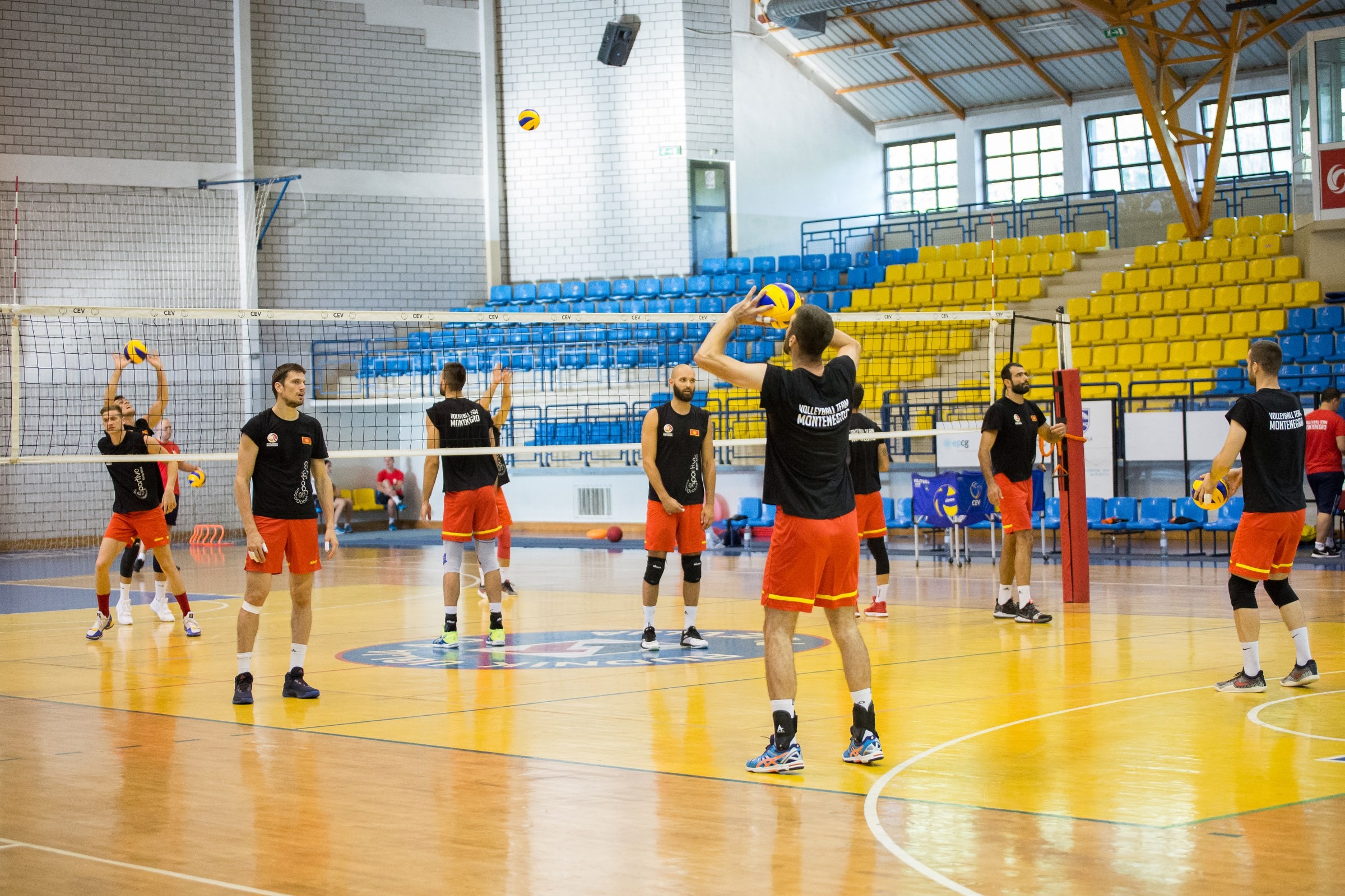 muska odbojkaska reprezentacija crna gora seniori trening 114