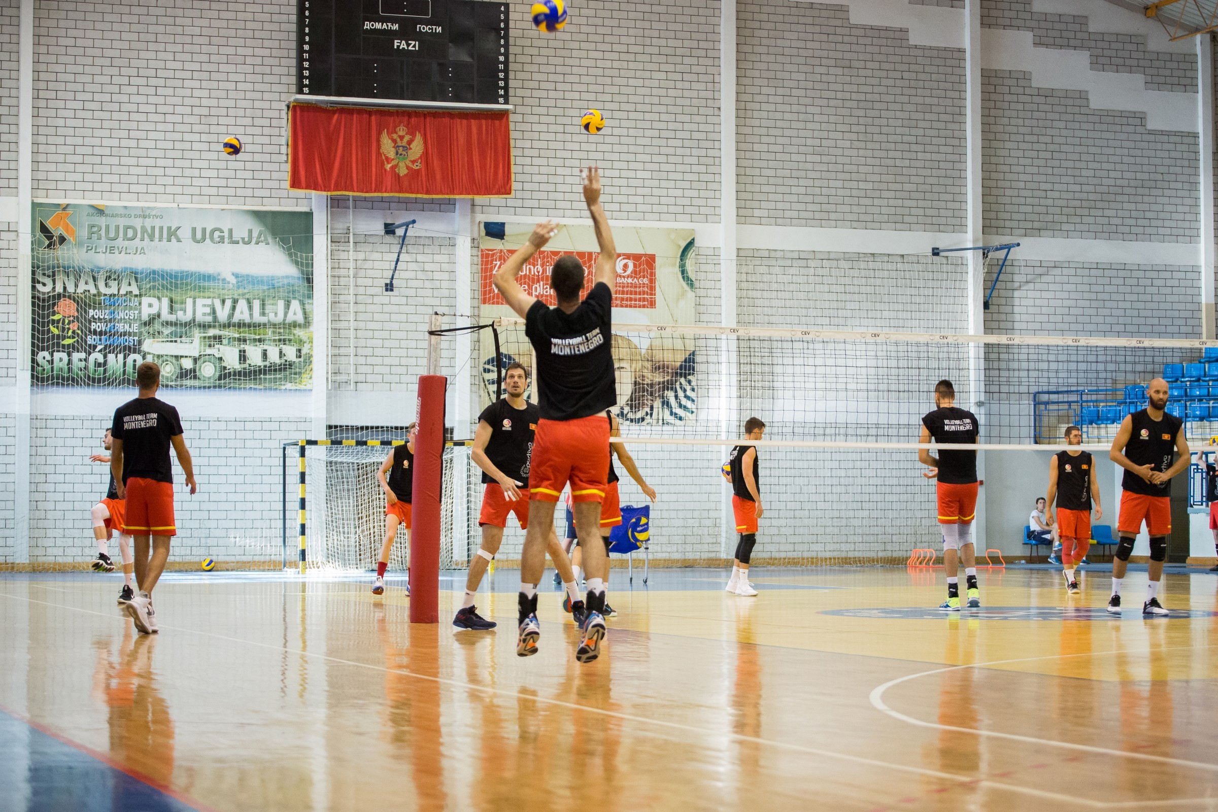 muska odbojkaska reprezentacija crna gora seniori trening 138