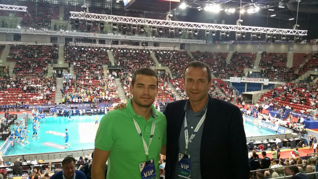 Predsjednik Cvetko Pajković i generalni sekretar Ivan Bošković na finalnoj utakmici Evropskog prvenstva