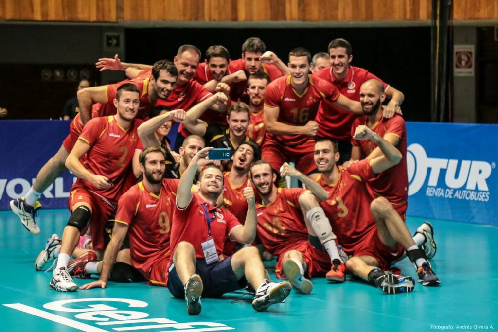 Odbojkasi slavlje poslije Španije Svjetska liga